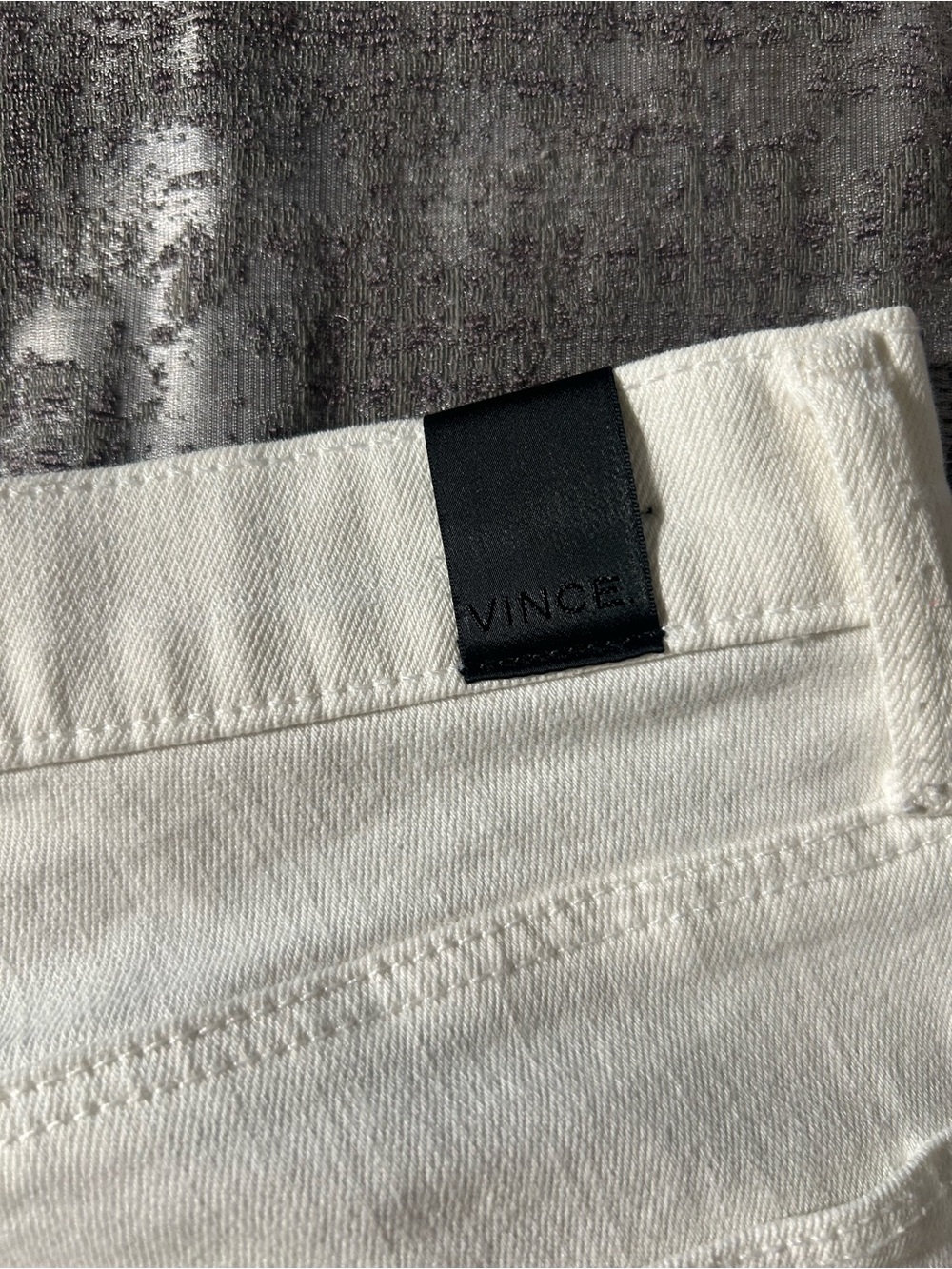 Vince Mason Relaxed Rolled White Ankle-Length Jeans - Picture 10 of 12